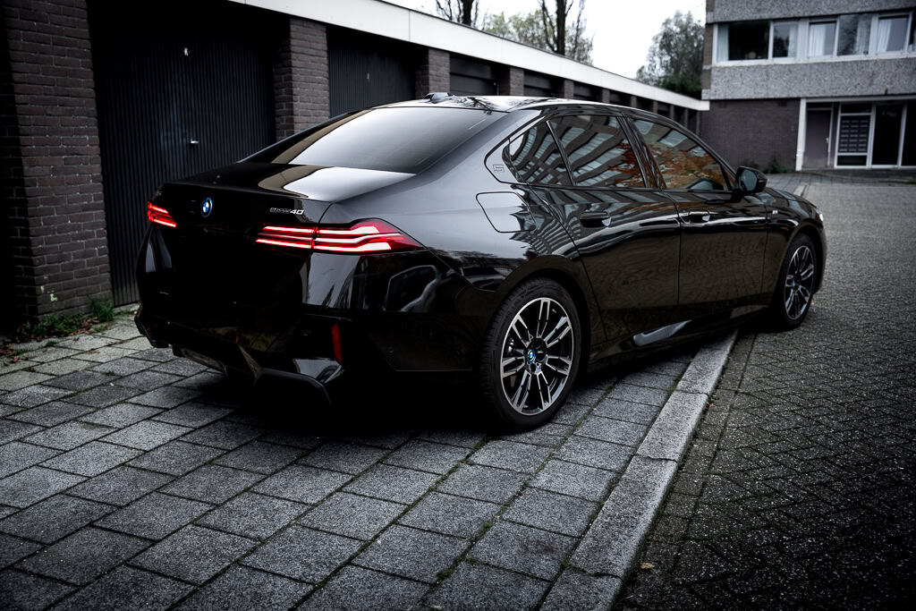 BMW 5 Serie met getinte ramen