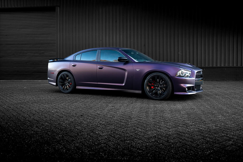 Dodge Charger paars mat
